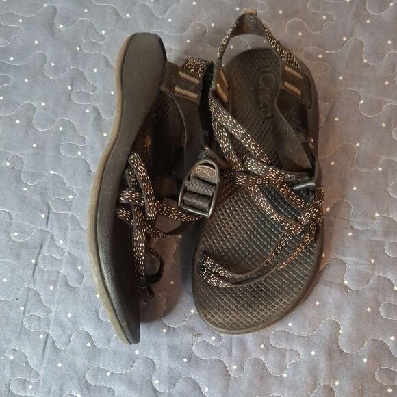 Chaco Black Kids Sandals size 4 - Picture 2 of 5